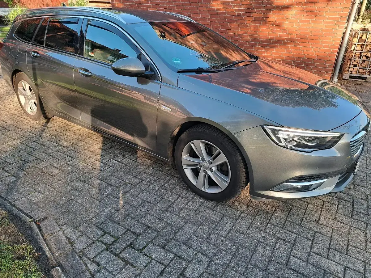 Gebraucht Opel Insignia 170 PS (125 kW) 2018 Grau Kombi