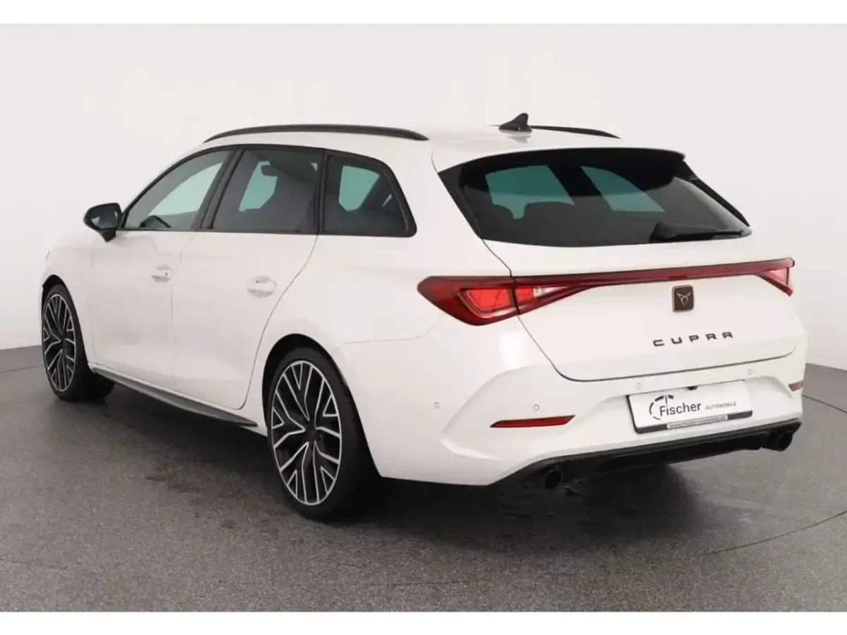 Gebraucht Cupra Leon VZ 245 PS (180 kW) 2023 Weiss Kombi