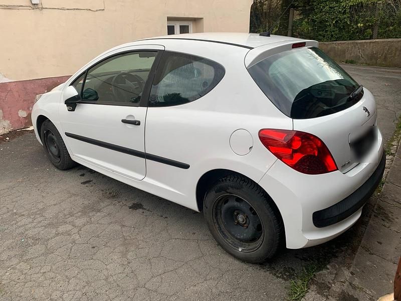 Second-hand VW Golf 75 CP (55 kW) 2009 Alb Coupe