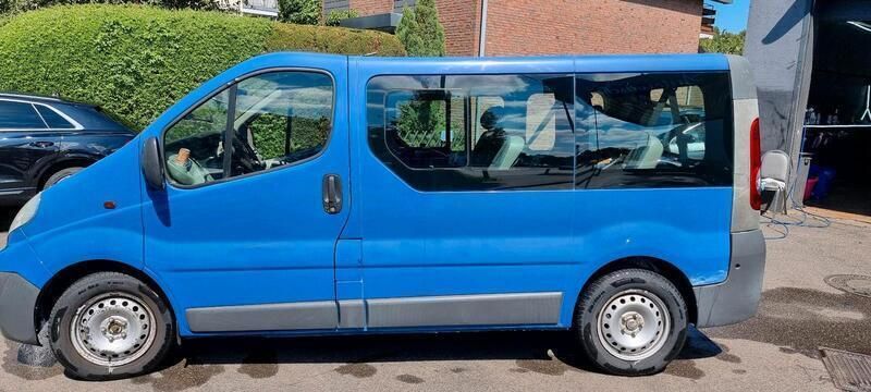 Blau Gebraucht 2007 Opel Vivaro Van | 4.800 € - Bild 1/4