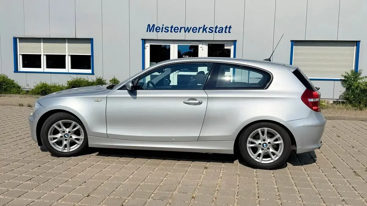 Gebraucht BMW 116 122 PS (89 kW) 2008 Silber Kleinwagen