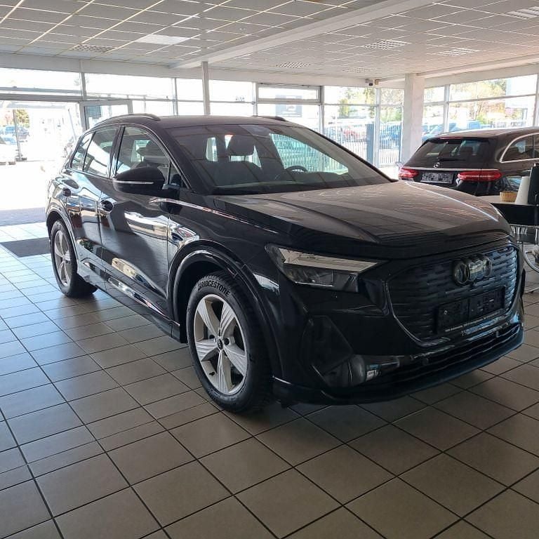 Gebraucht Audi Q4 e-tron Basis 210 kW (286 PS) 2024 Schwarz SUV
