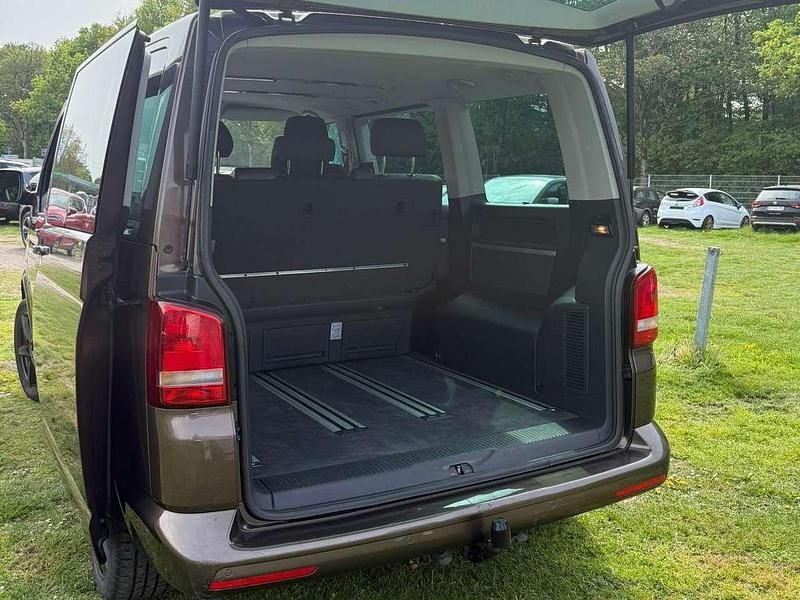 Second-hand VW T5 140 CP (102 kW) 2014 Maro Van