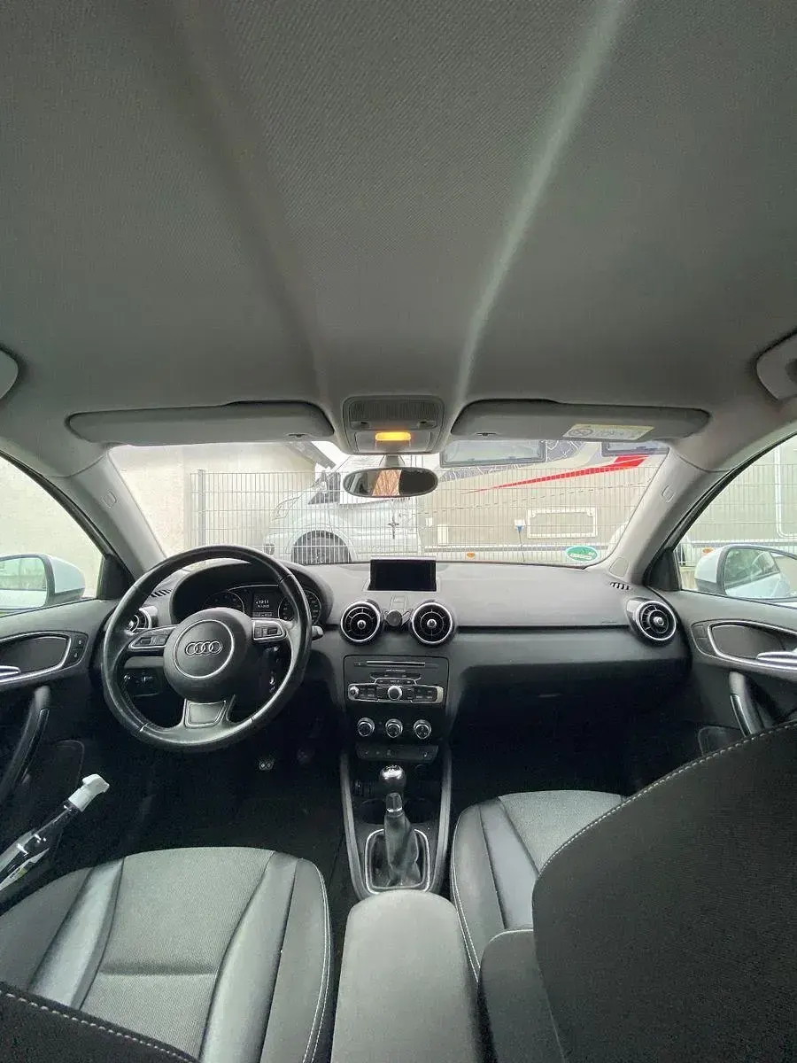 Gebraucht Audi A1 Sportback Sport 95 PS (69 kW) 2017 Weiß Kleinwagen