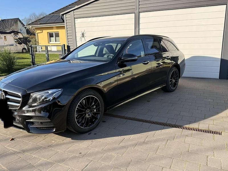 Gebraucht Mercedes E300 AMG line 194 PS (142 kW) 2020 Kombi