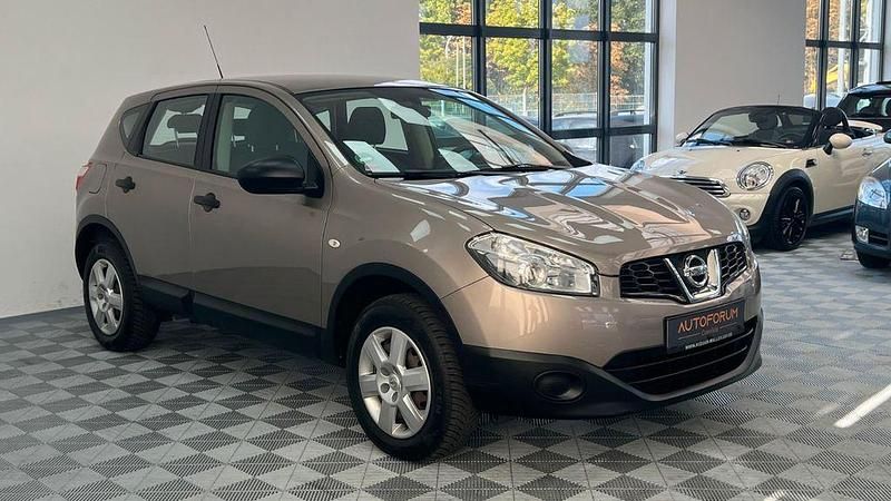 Gold Gebraucht 2013 Nissan Qashqai Visia SUV | 7.699 € (Fairer Preis) - Bild 1/4