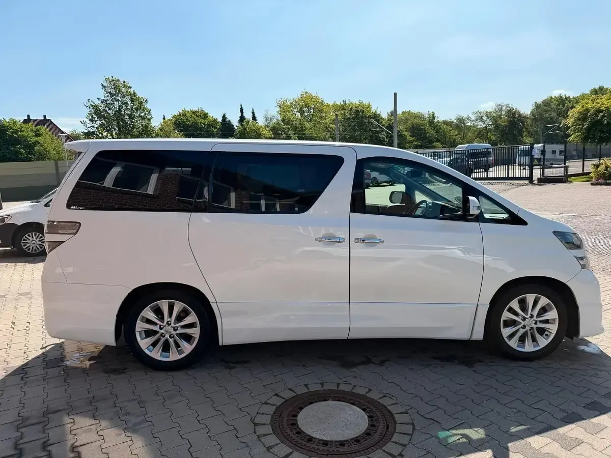 Gebraucht Toyota Sienna 277 PS (203 kW) 2010 Weiß Van / Kleinbus