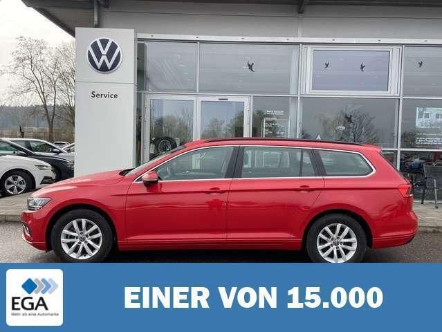 Rot Gebraucht 2022 VW Passat Business Kombi | 23.320 € (Superpreis) - Bild 1/4