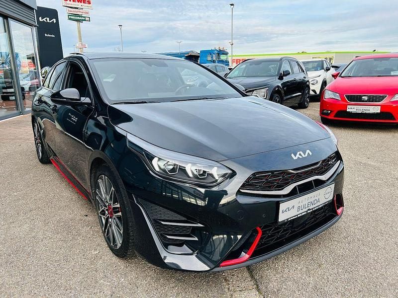 Gebraucht Kia ProCeed GT 204 PS (150 kW) 2022 Schwarz Kleinwagen