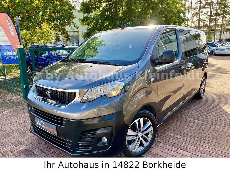 Grau Gebraucht 2017 Peugeot Traveller Van / Kleinbus | 23.990 € (Fairer Preis) - Bild 1/4