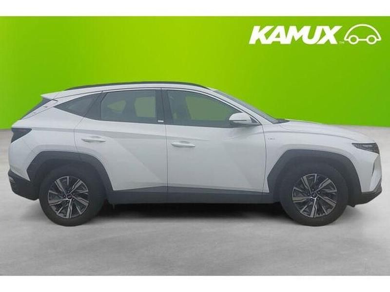 Gebraucht Hyundai Tucson Select 150 PS (110 kW) 2021 Weiß SUV