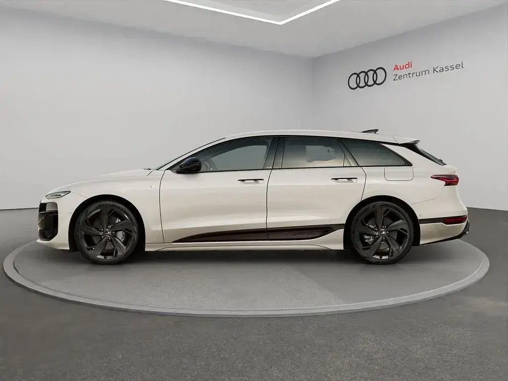 Nowe Audi A6 e-tron S-Line 269 kW (367 KM) 2026 Beżowy Kombi