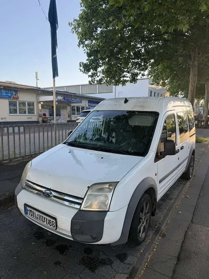 Gebraucht Ford Tourneo Connect 102 PS (75 kW) 2008 Van / Kleinbus
