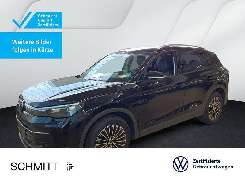 Deep black perleffekt Gebraucht 2024 VW Tiguan Life SUV | 33.449 € (Fairer Preis) - Bild 1/3