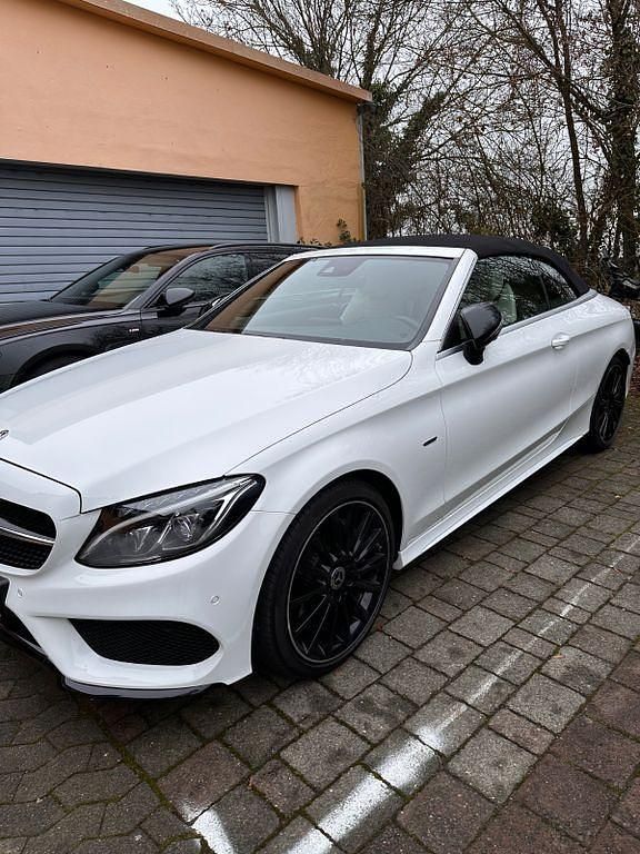 Gebraucht Mercedes C300 AMG line 245 PS (180 kW) 2018 Weiß Cabrio