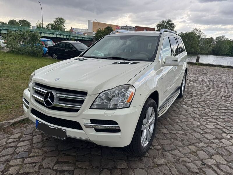 Weiß Gebraucht 2011 Mercedes GL350 SUV | 19.900 € (Fairer Preis) - Bild 1/4