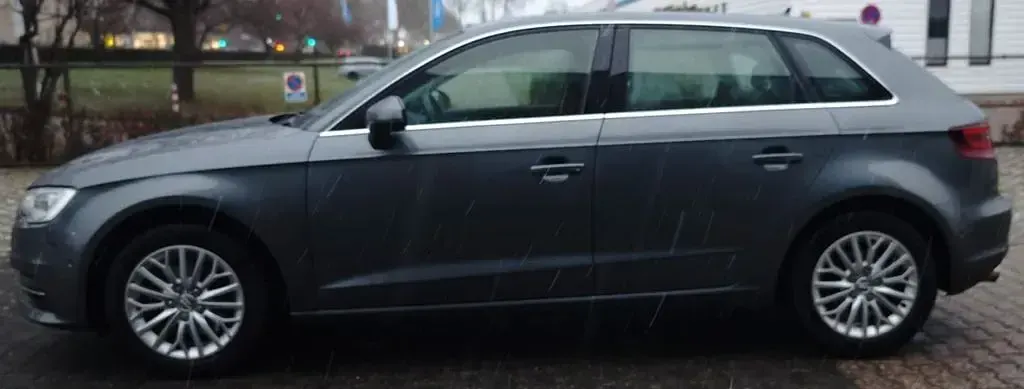 Gebraucht Audi A3 Ambiente 150 PS (110 kW) 2015 Grau Limousine