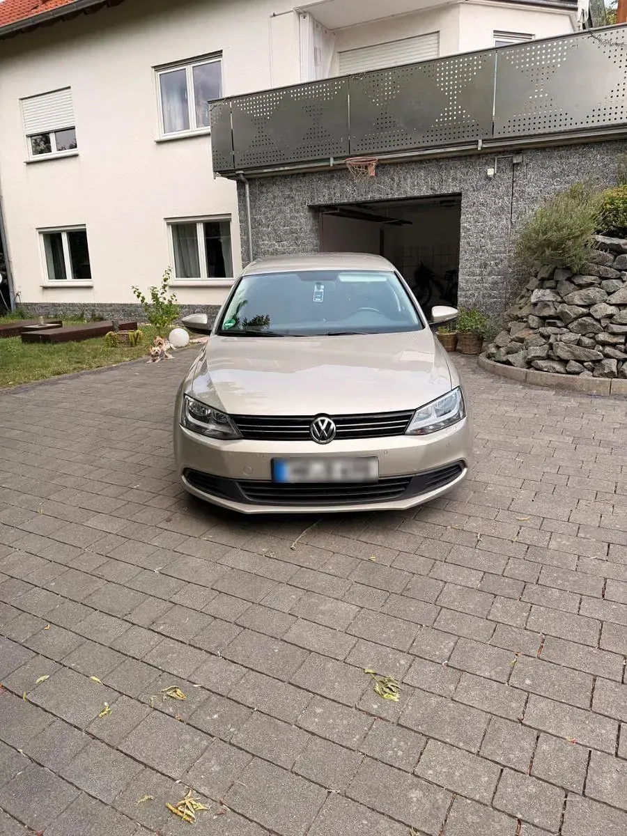 Gebraucht VW Jetta Comfortline 160 PS (117 kW) 2012 Silber Limousine