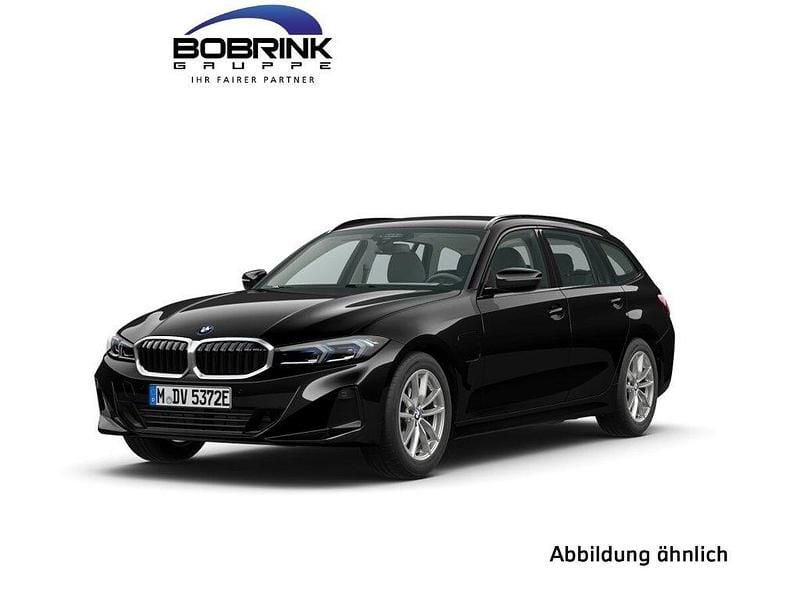 Schwarz Gebraucht 2023 BMW 330e Kombi | 33.920 € (Superpreis) - Bild 1/4