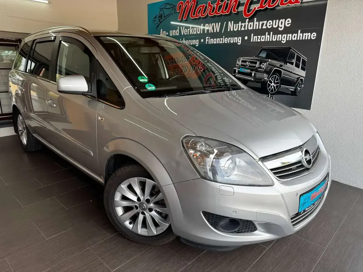 Gebraucht Opel Zafira 125 PS (91 kW) 2013 Silber Van / Kleinbus