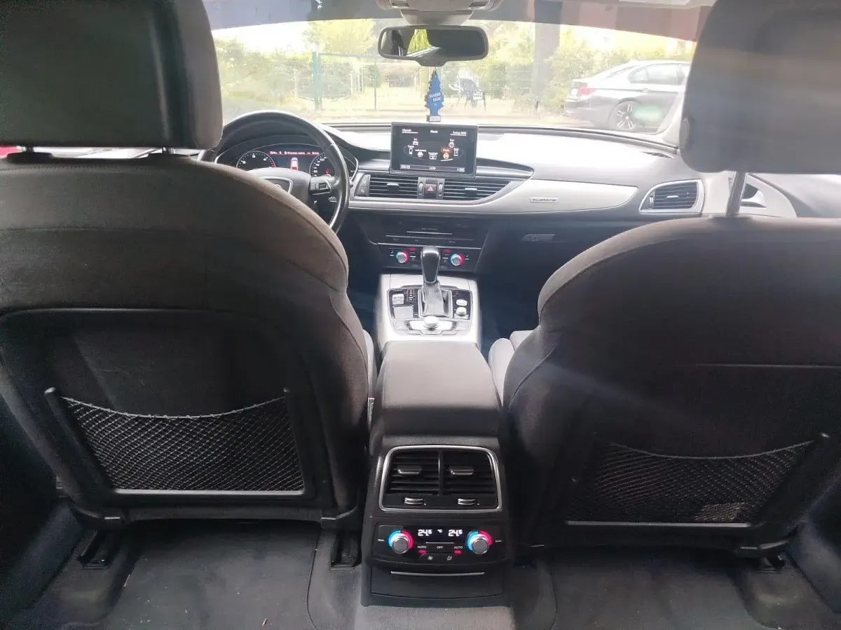 Gebraucht Audi A6 Ambiente 218 PS (160 kW) 2015 Grau Kombi