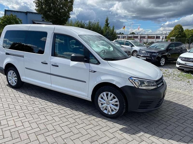 Weiß Gebraucht 2017 VW Caddy Maxi Van / Kleinbus | 9.400 € - Bild 1/4