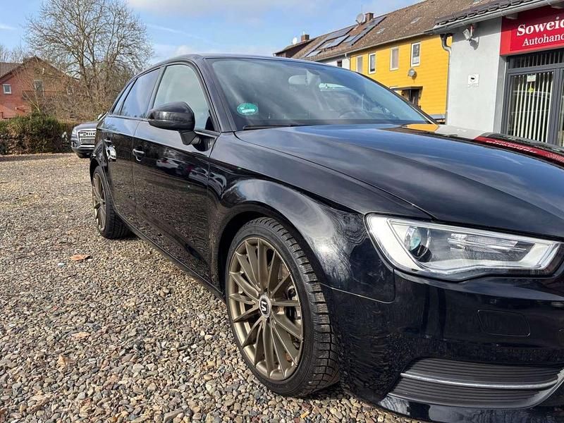 Gebraucht Audi A3 Attraction 122 PS (89 kW) 2013 Schwarz Kombi
