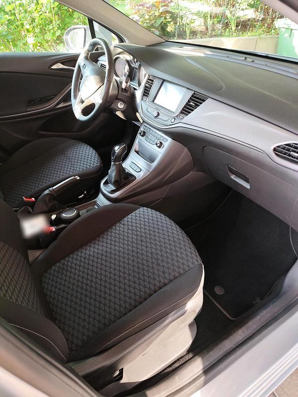 Gebraucht Opel Astra 110 PS (80 kW) 2016 Silber Kombi