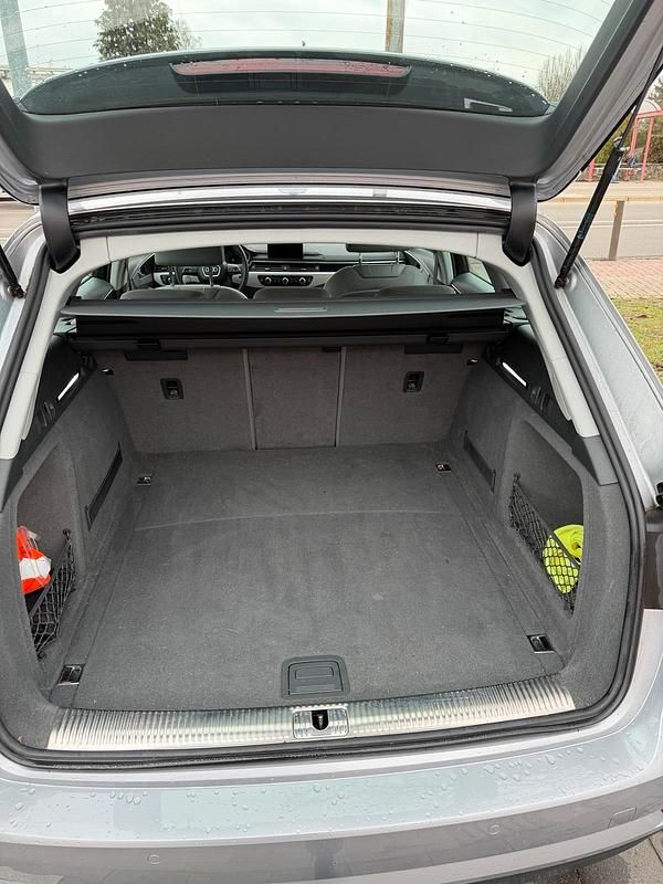 Gebraucht Audi A4 150 PS (110 kW) 2016 Silber Kombi