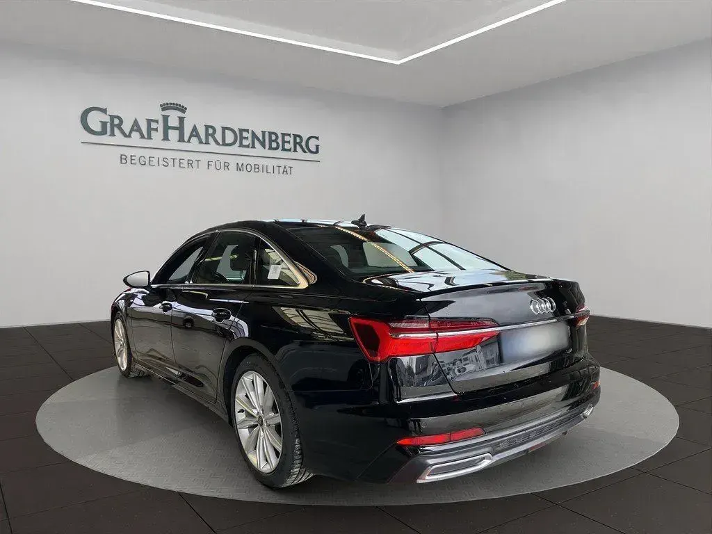 Gebraucht Audi A6 Advanced 163 PS (119 kW) 2023 Brillantschwarz Limousine