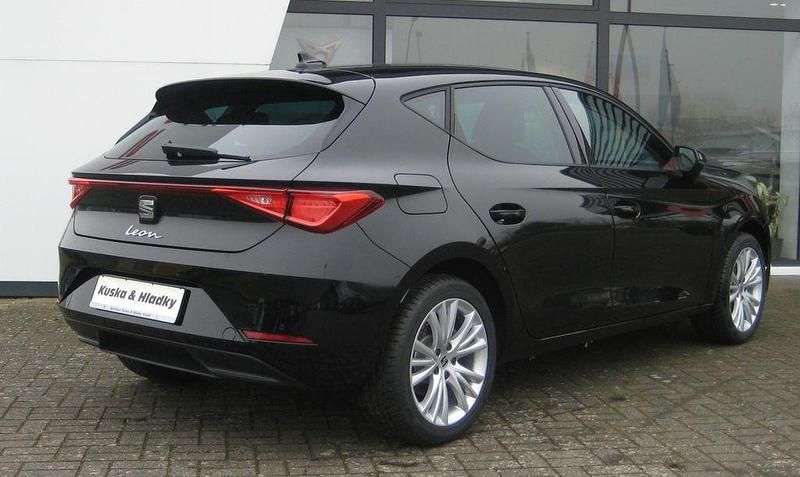 Gebraucht Seat Leon Style 110 PS (80 kW) 2024 Schwarz Limousine