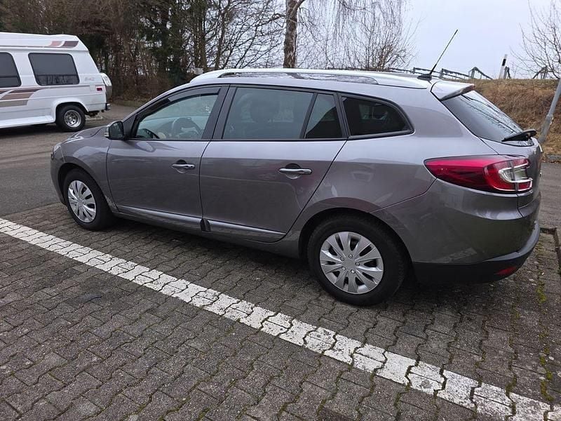 Gebraucht Renault Mégane III 116 PS (85 kW) 2012 Grau Limousine
