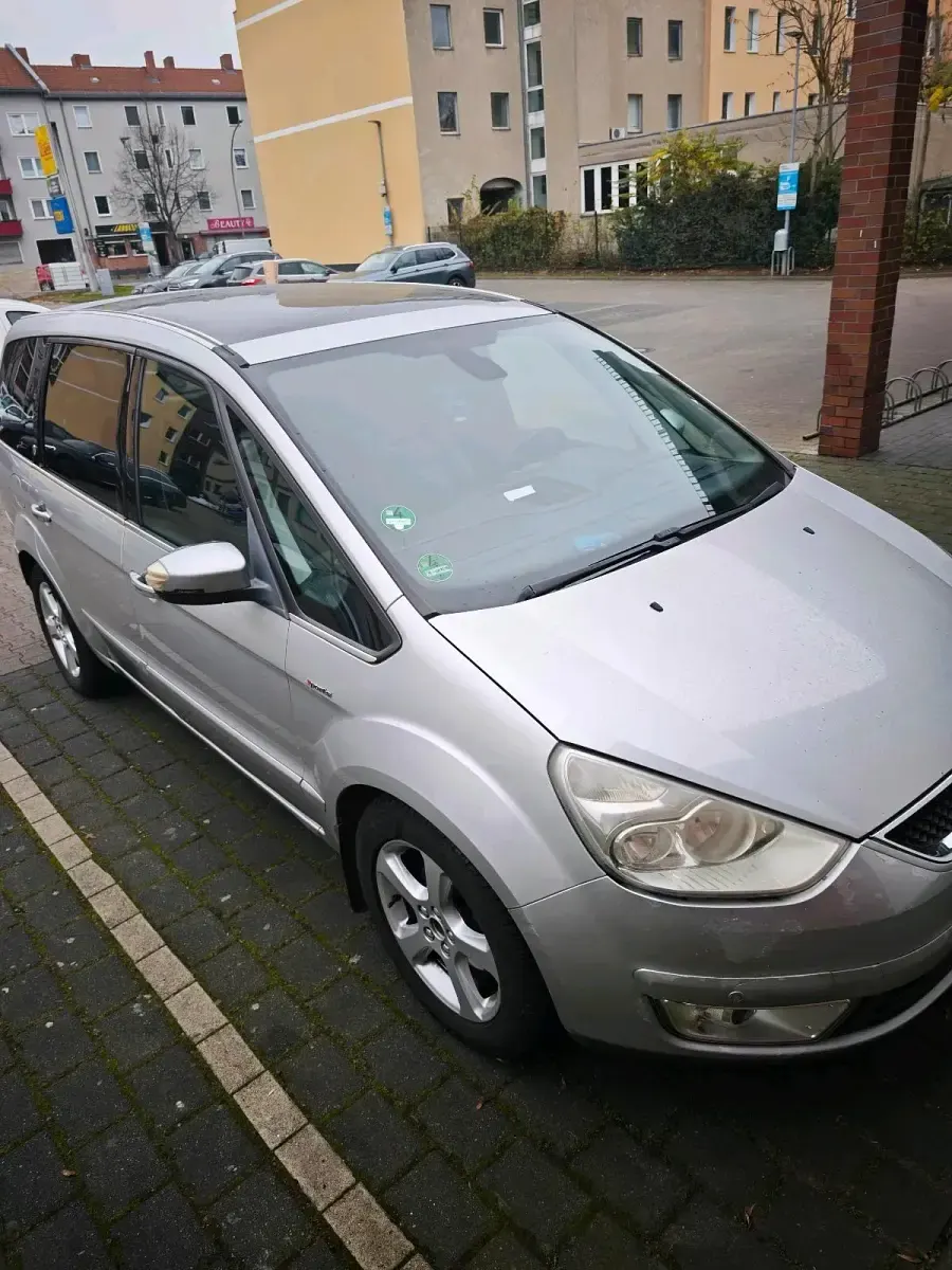 Gebraucht Ford Galaxy 140 PS (102 kW) 2007 Silber Van / Kleinbus