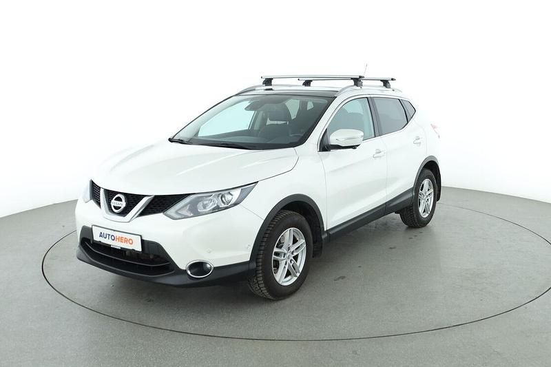 Weiß Gebraucht 2014 Nissan Qashqai Acenta SUV | 11.160 € (Teuer) - Bild 1/3