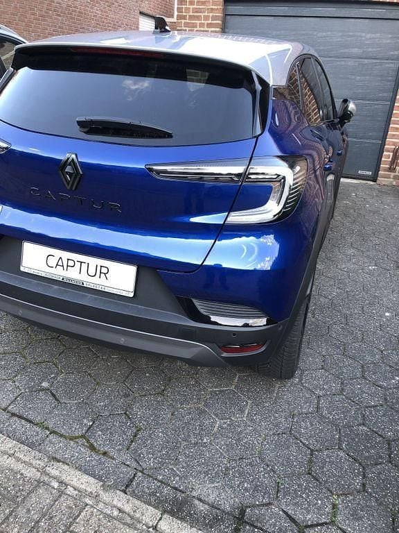 Blau Gebraucht 2024 Renault Captur Esprit Alpine SUV | 27.990 € (Etwas zu teuer) - Bild 1/4