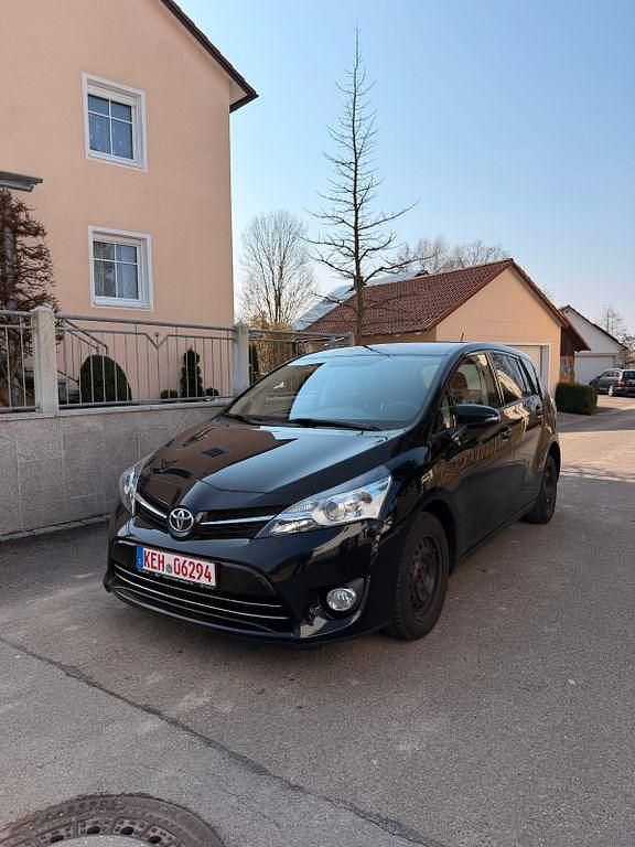 Gebraucht Toyota Verso Comfort 111 PS (81 kW) 2014 Schwarz Van / Kleinbus