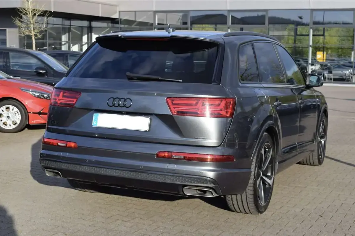 Gebraucht Audi Q7 Ambiente 272 PS (200 kW) 2017 Grau SUV