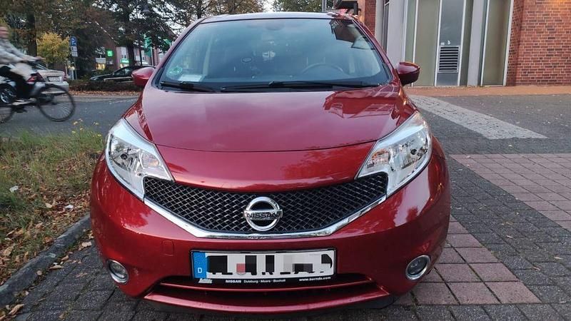Rot Gebraucht 2016 Nissan Note Acenta+ Van / Kleinbus | 8.500 € (Fairer Preis) - Bild 1/4