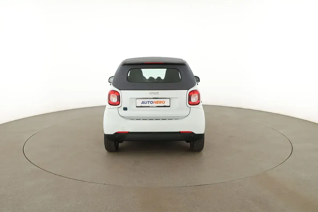Gebraucht Smart ForTwo Electric Drive Passion 60 kW (82 PS) 2021 Weiß Cabrio