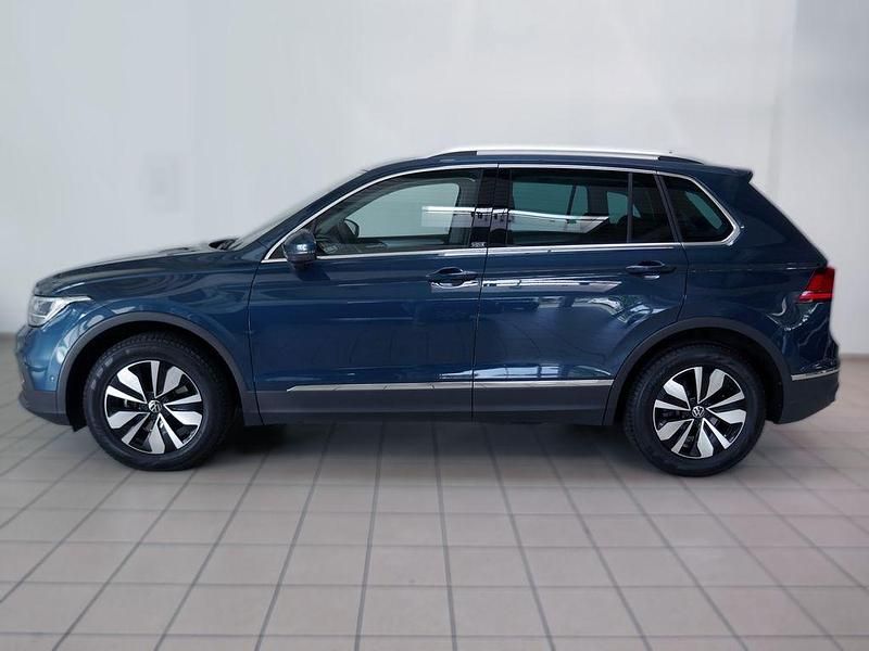 Gebraucht VW Tiguan Move 150 PS (110 kW) 2024 Nightshade blue metallic (metallic) SUV