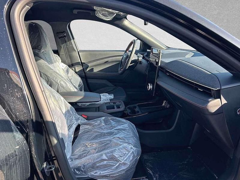 Neu Ford Mustang Mach-E 216 kW (294 PS) 2025 Schwarz SUV