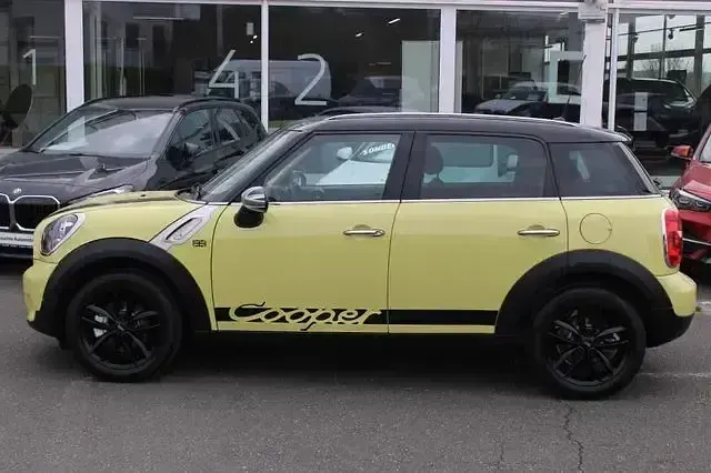 Occasion Mini Cooper Pepper 122 PK (89 kW) 2012 Geel Hatchback