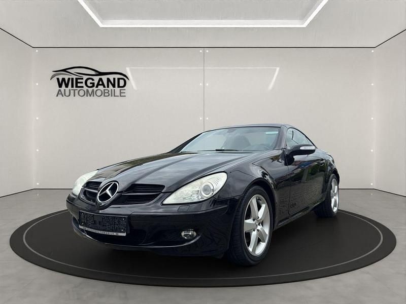 Schwarz Gebraucht 2004 Mercedes SLK200 Cabrio | 7.990 € (Guter Preis) - Bild 1/4