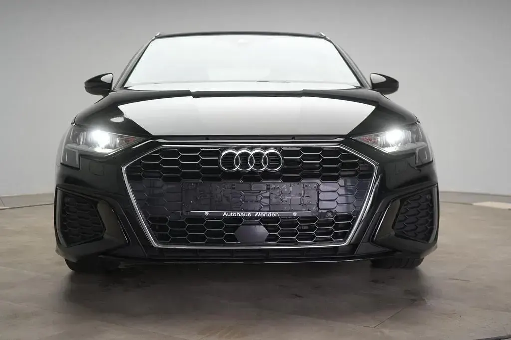 Gebraucht Audi A3 S-Line 150 PS (110 kW) 2023 Schwarz Limousine