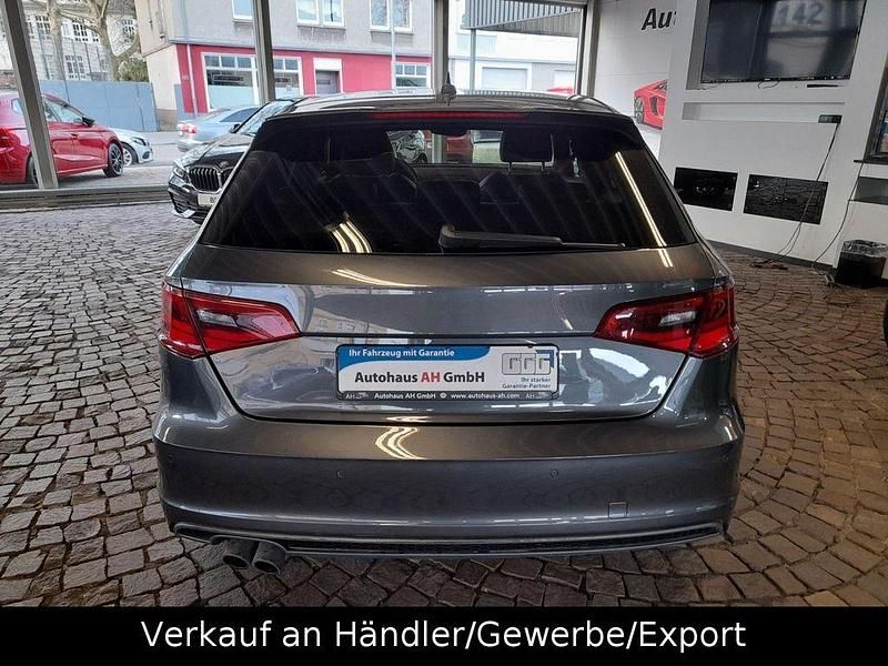 Gebraucht Audi A3 Ambition 150 PS (110 kW) 2015 Grau Limousine
