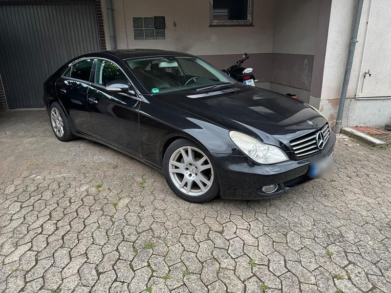 Gebraucht Mercedes CLS320 224 PS (164 kW) 2007 Schwarz Limousine