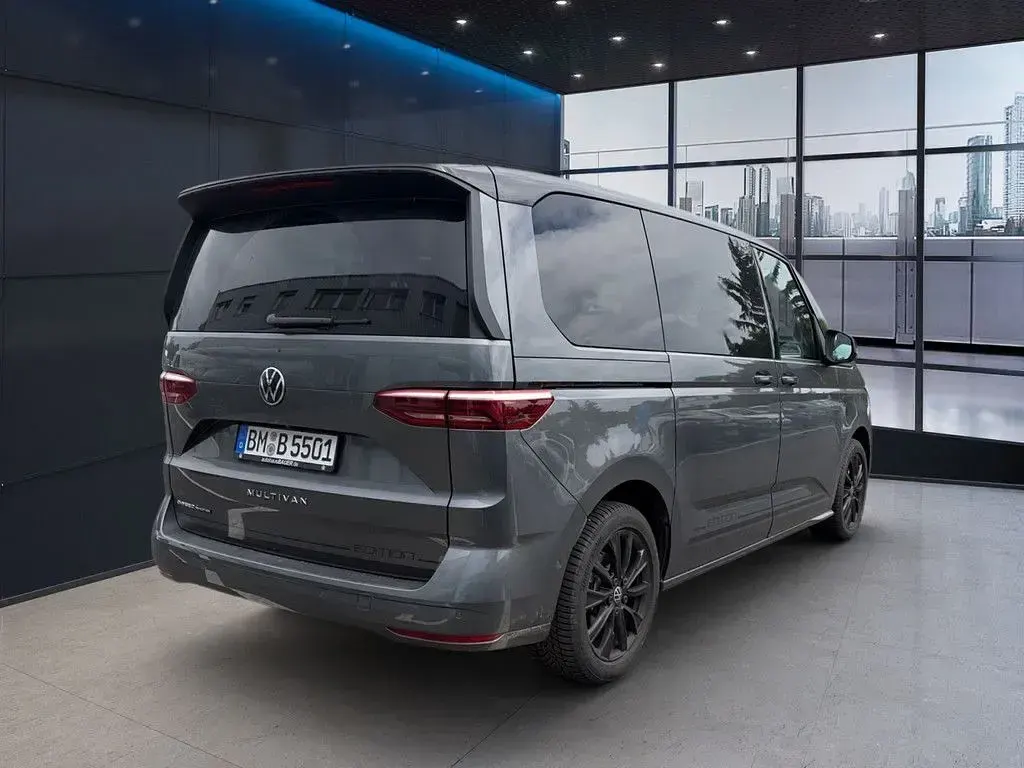 Neu VW Multivan 245 PS (180 kW) 2026 Grau Van / Kleinbus