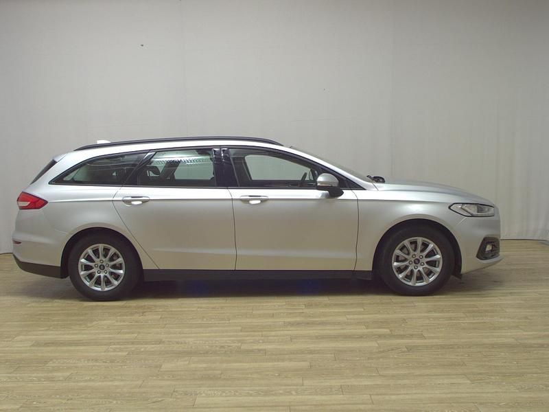 Silber metallic Gebraucht 2022 Ford Mondeo Trend Kombi | 12.480 € (Fairer Preis) - Bild 1/4