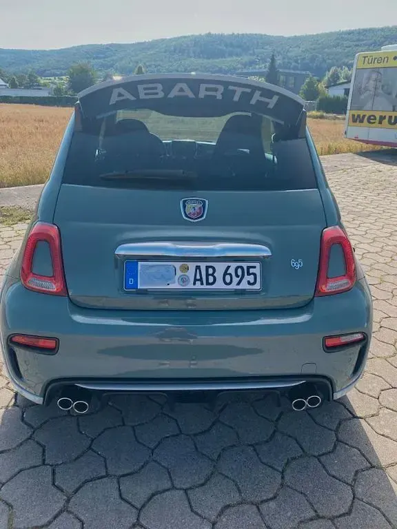 Gebraucht Abarth 695 179 PS (131 kW) 2021 Grün Kleinwagen