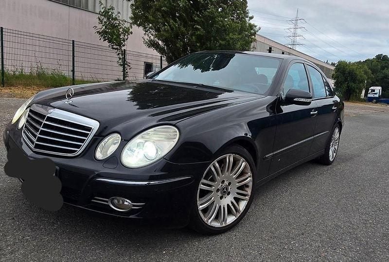 Schwarz Gebraucht 2006 Mercedes E280 Sport Limousine | 9.650 € - Bild 1/4